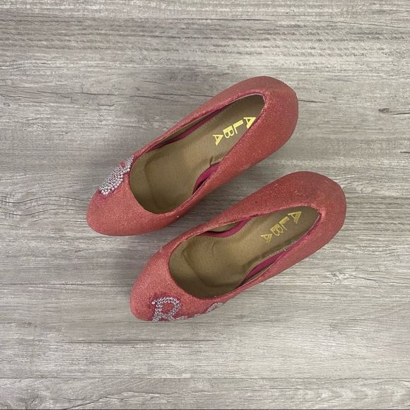 Customized Barbie Alba Pink sparkly Pumps - Picture 2 of 7